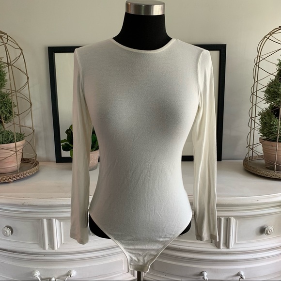 ❤️APRES❤️Size Medium❤️Cream Long Sleeve Bodysuit - Picture 5 of 5